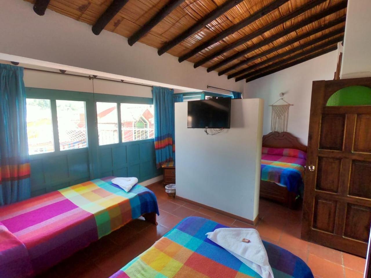 Hotel Los Geranios 杜伊塔马 外观 照片