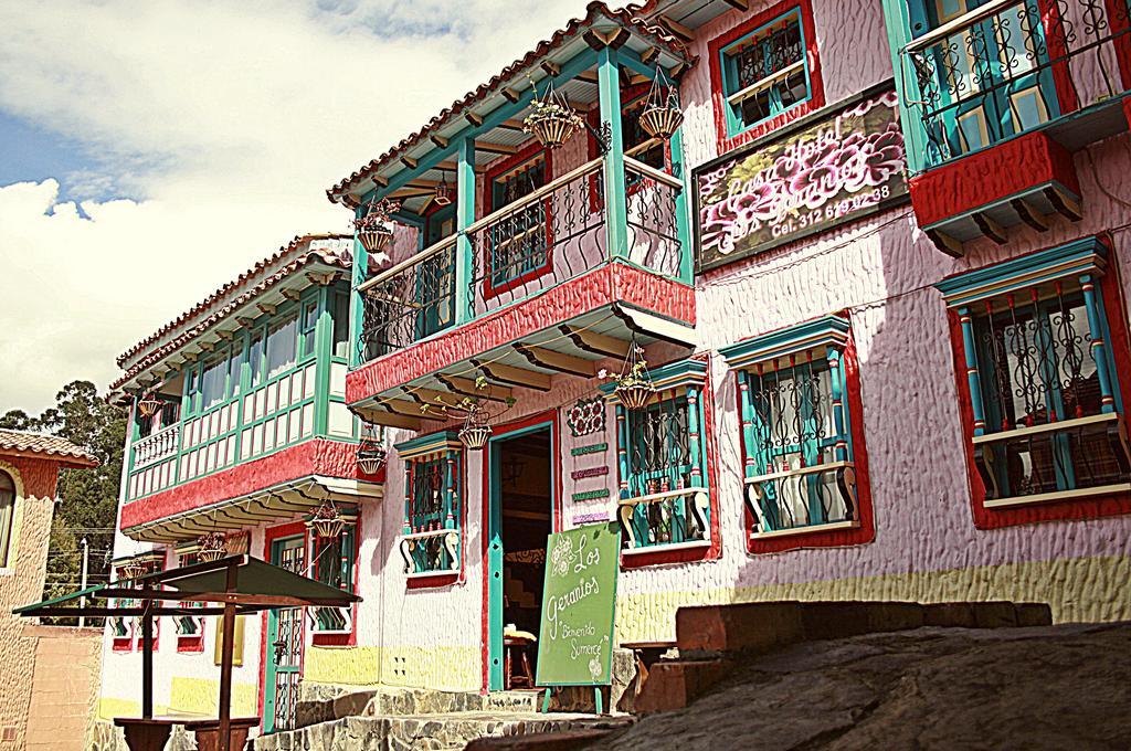Hotel Los Geranios 杜伊塔马 外观 照片